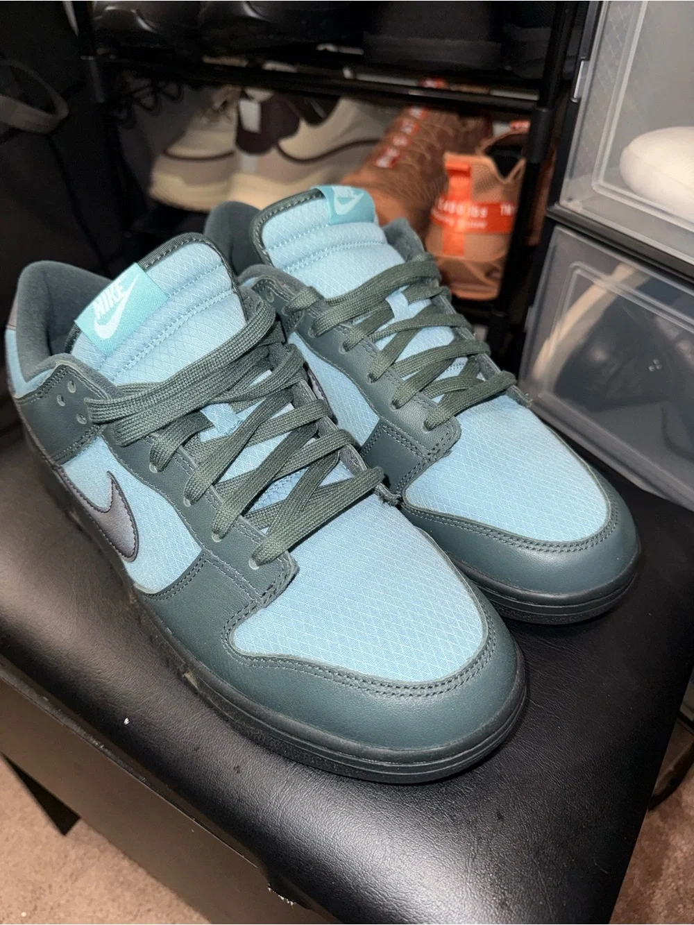 Nike Men’s Low-Top Sneakers in Teal Green and Light Blue
